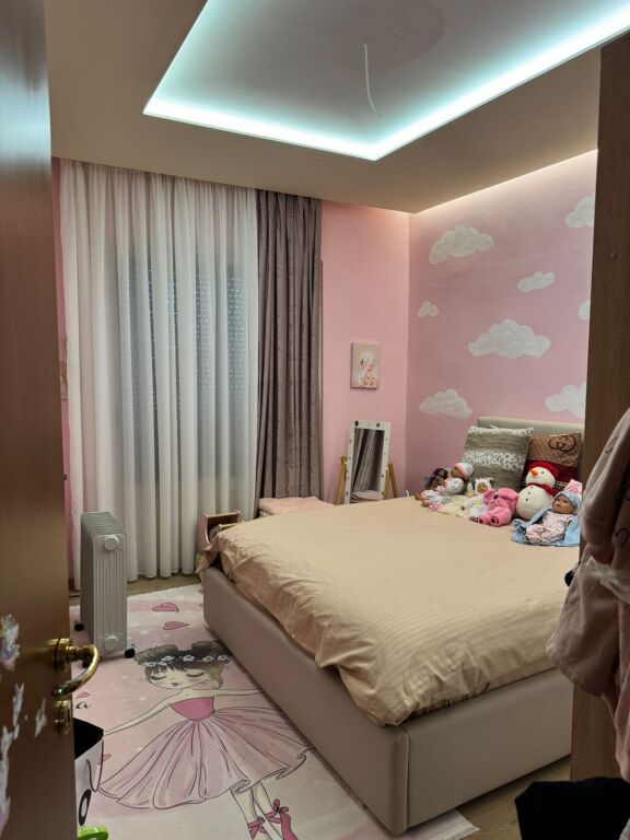 SHITET APARTAMENT DUPLEX , 21 DHJETORI, RRUGA MUHAMET GJOLLESHA