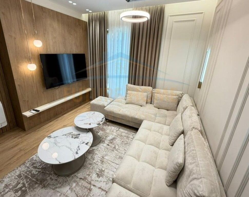 Affitto, Appartamento 1+1+Posto auto, vicino Air Albania, Tirana.