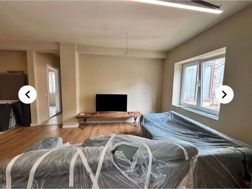 2+1,i mobiluar per here te pare,rruge e durresit,1000 euro me parkim