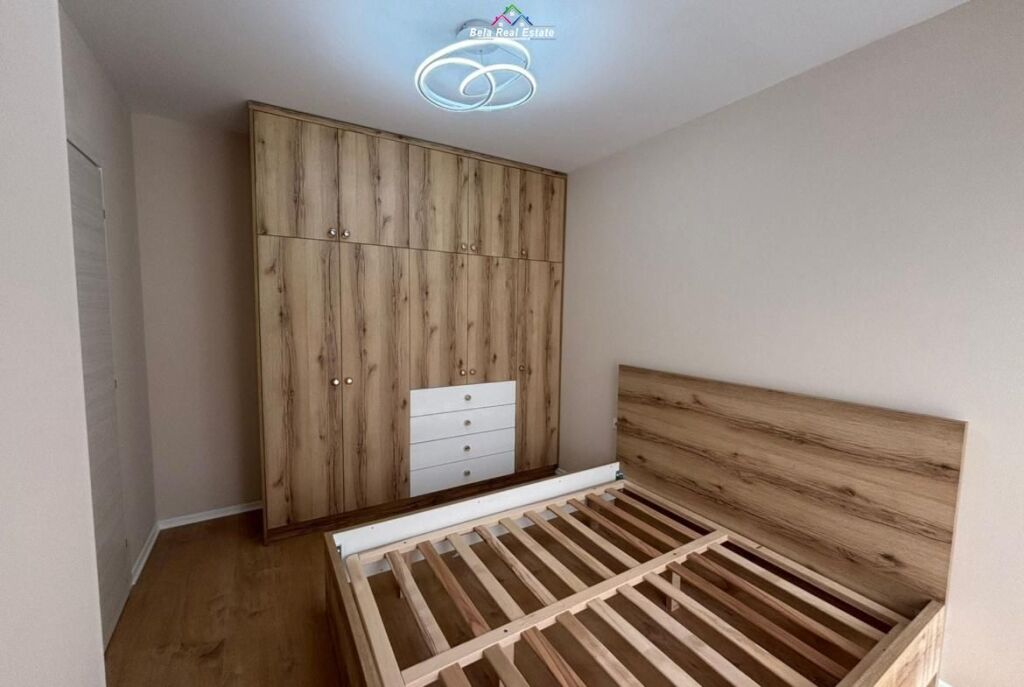 Apartament Me Qera 1+1 Tek Ish Stacioni I Trenit (ID B2101539) Tirane