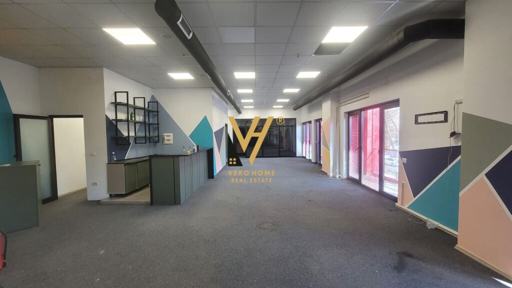 JEPET ZYRE 191 M2 ME QERA TE ARLIS, RR.DIBRES 2.200 EURO