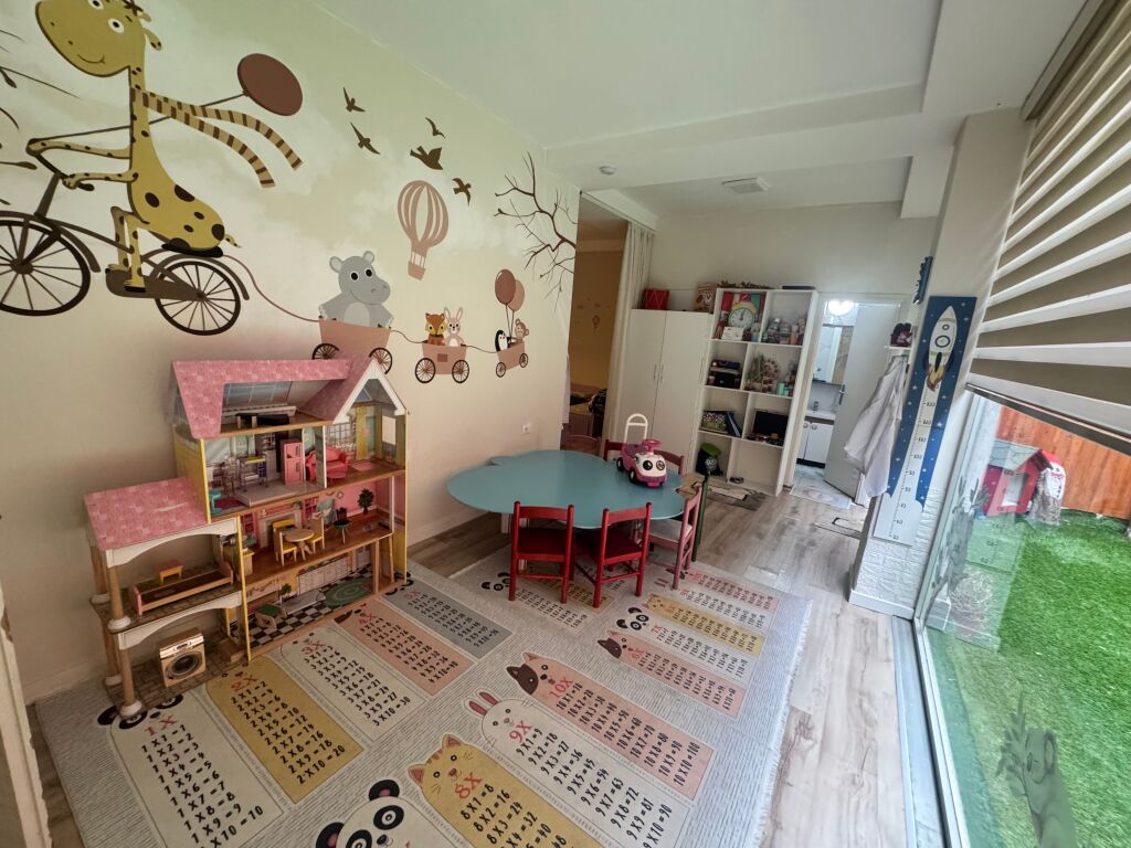 🏢 JEPET ME QERA AMBIENT PËR BIZNES / ZYRË – LIQENI I THATE