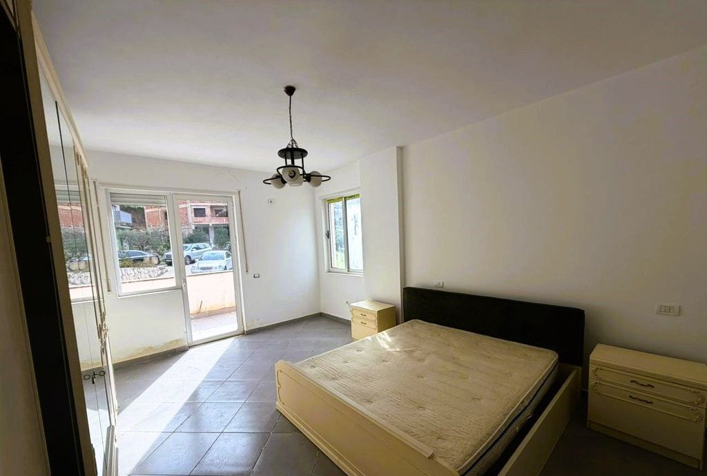 2+1 APARTMENT FOR SALE NEAR THE BOTANICAL GARDEN