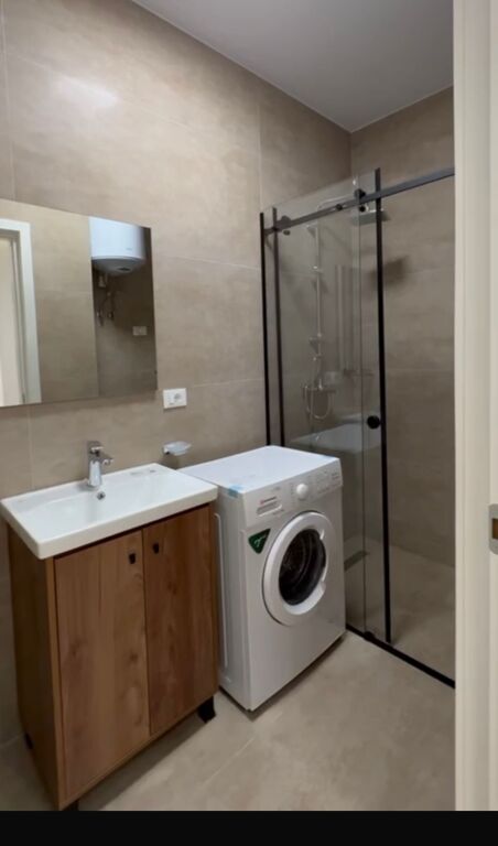 Luxury 1+1 apartment for rent at Zogu i Zi