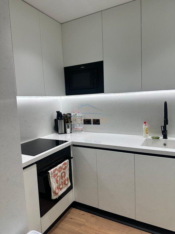 Qera, Apartament 2+1+Post Parkimi,Ish Dogana,Tirane.