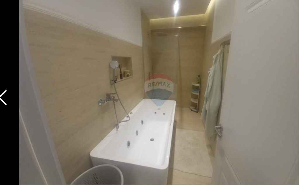 Vile per shitje ne Qender