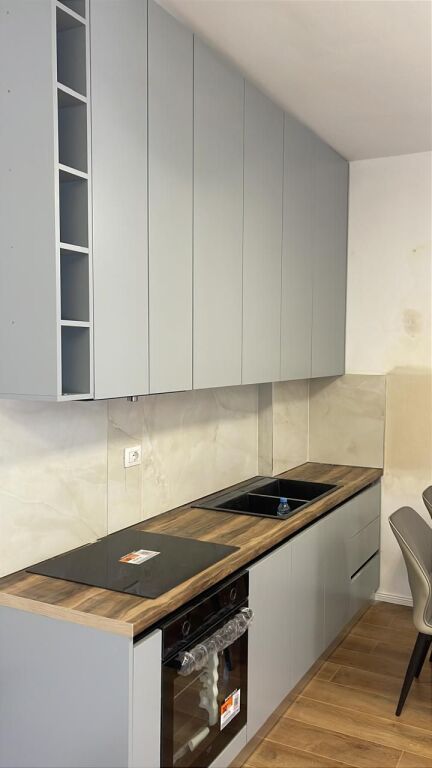 Apartsment 1+1 me qira ne Kamez