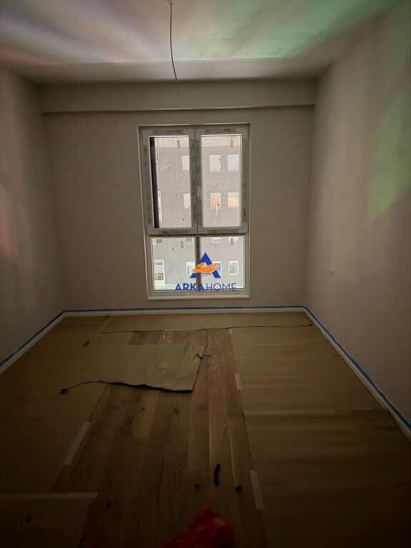 OFFICE SPACE FOR RENT "AT THE PARIS MUNICIPALITY" 1000 EURO