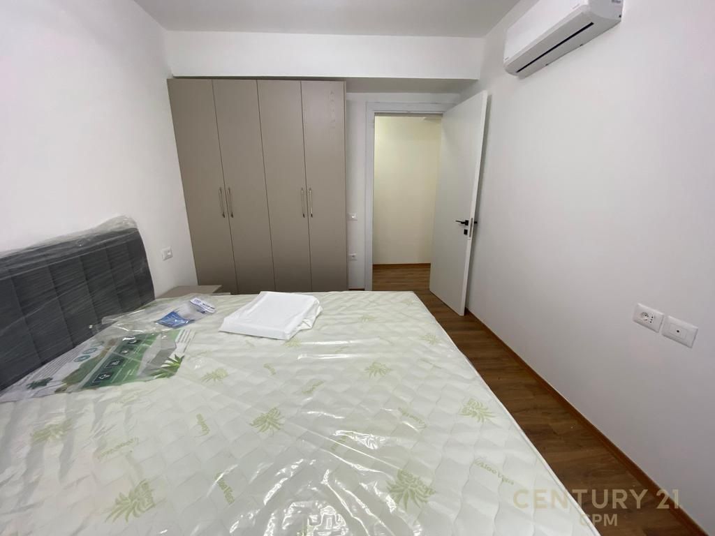 PRESSO KODRA E DIELLIT 2 AFFITTIAMO APPARTAMENTO 2+1 CON POSTO AUTO