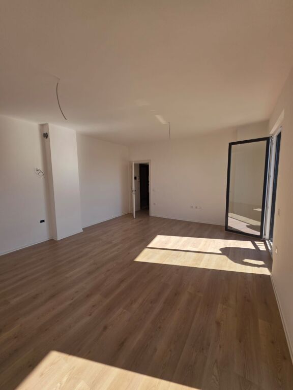 Paskuqan Rezidenca Albulena Shitet Apartament 1+1