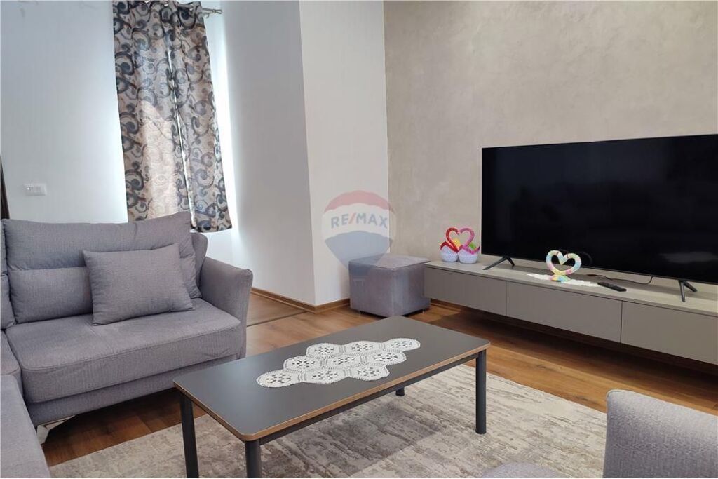 Private house for rent in Xhamllik!