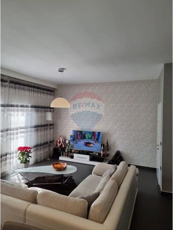 3+1 Villa Floor for rent, Besa Street