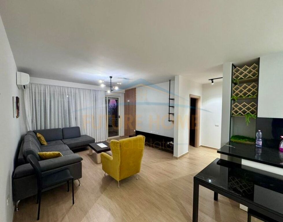 Qera, Apartament 3+1+2+Post Parkimi, "Rruga Peti" ,Tirane