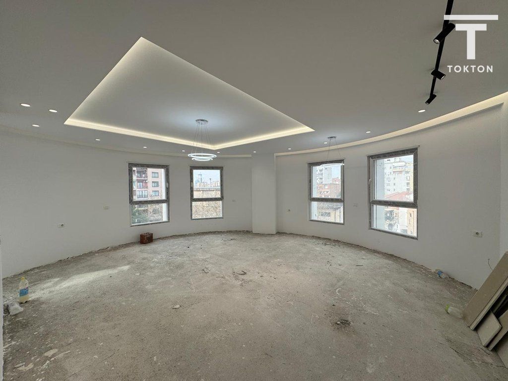 SHITET APARTAMENT 2+1+2 | ALI DEMI, TIRANE