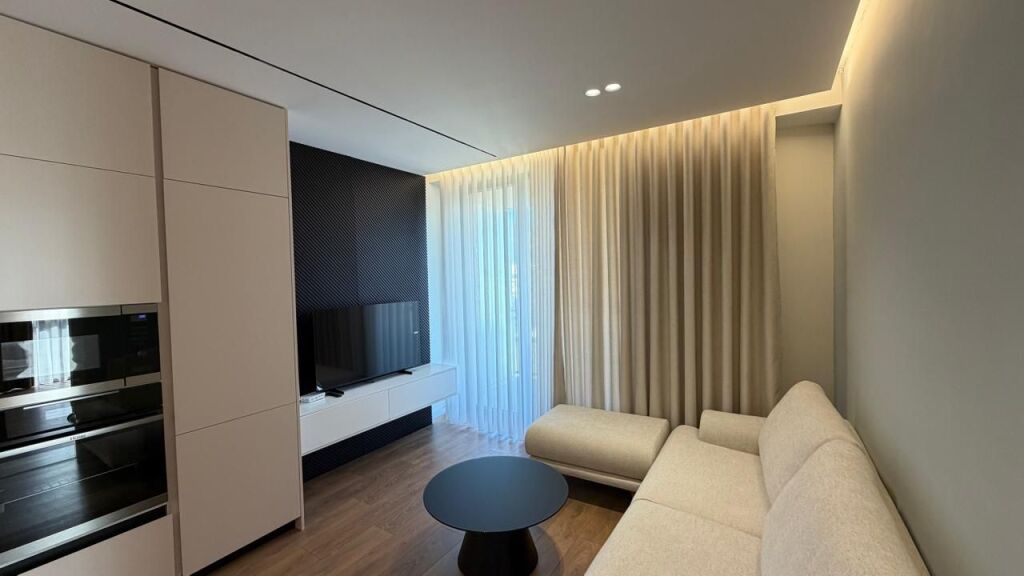 APARTAMENT 2+1 ME QIRA TEK GOLDEN TOWER