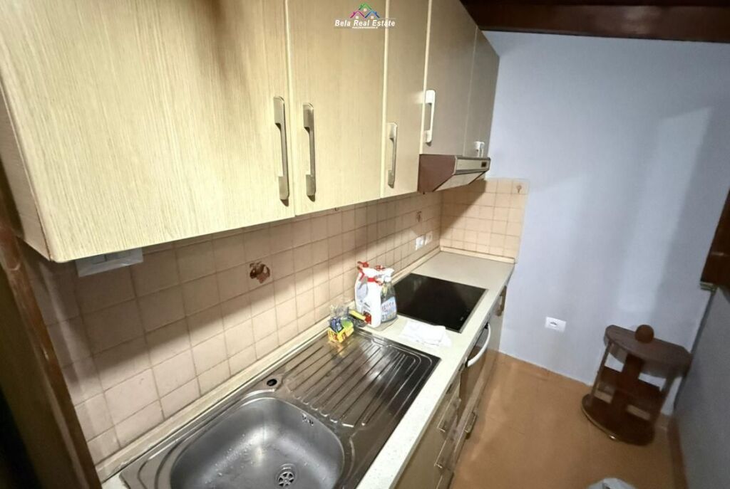 Apartament Me Qera 1+1 Tek Rruga e Barrikadave (ID B211430) Tirane