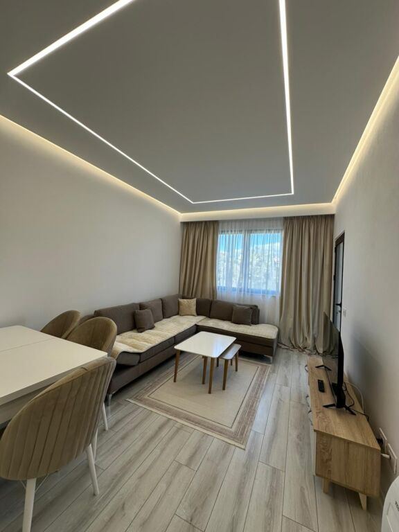 Apartament - Për Qira  Diamond Hill, Paskuqan