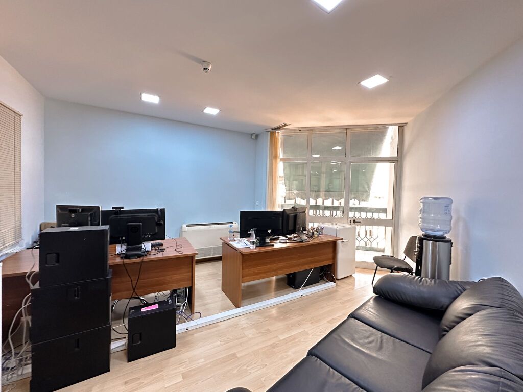 Ambjent me qira ne qender