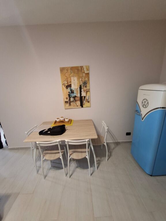 Vendesi in vendita 1+1 vicino a Shkembi i kavajes