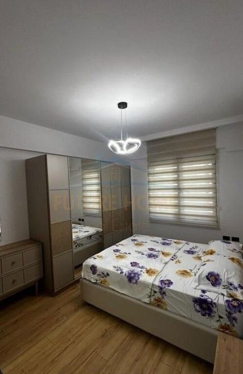 Qira, Apartament 2+1+2, 21 Dhjetori, Tiranë