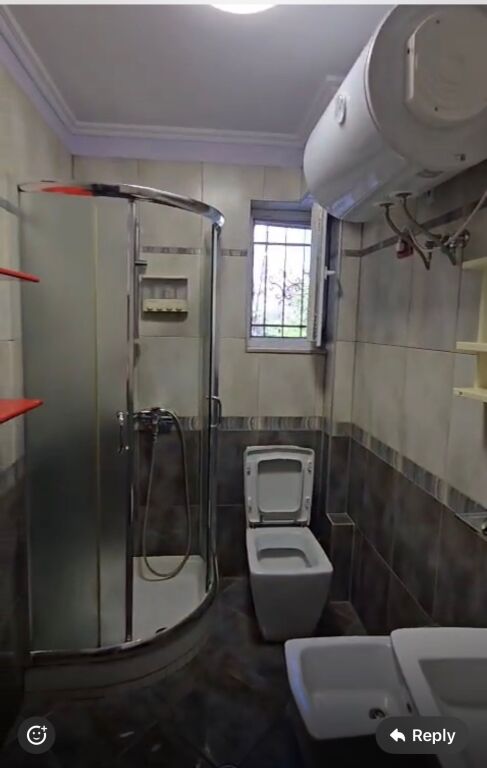 2+1,i mobiluar te shkolla mihal grameno,rruge e elbasanit,600 euro