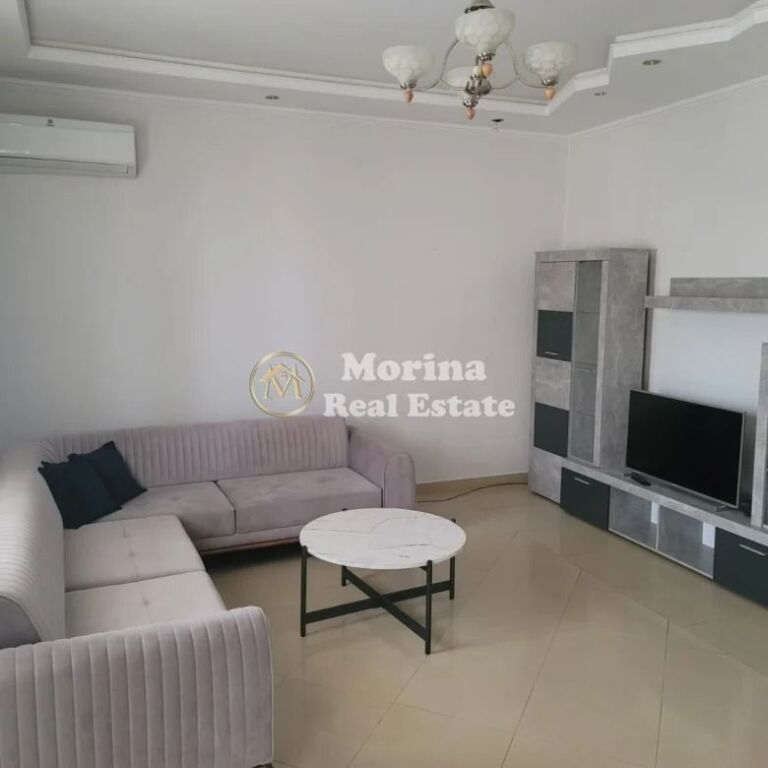 Affitto | Parte di Villa 3 + 1 + 2 +Blocco | Ville Americane | 500 €/mese