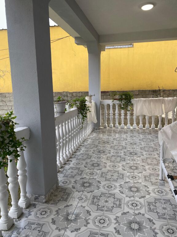 🏡 Jepet me Qira 2+1 – Shtëpi Private në Astir