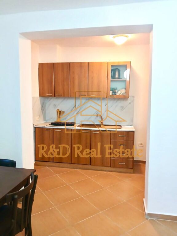 🏡 Jepet me qira apartament 1+1 – Qendër, pranë Kafe ATSH