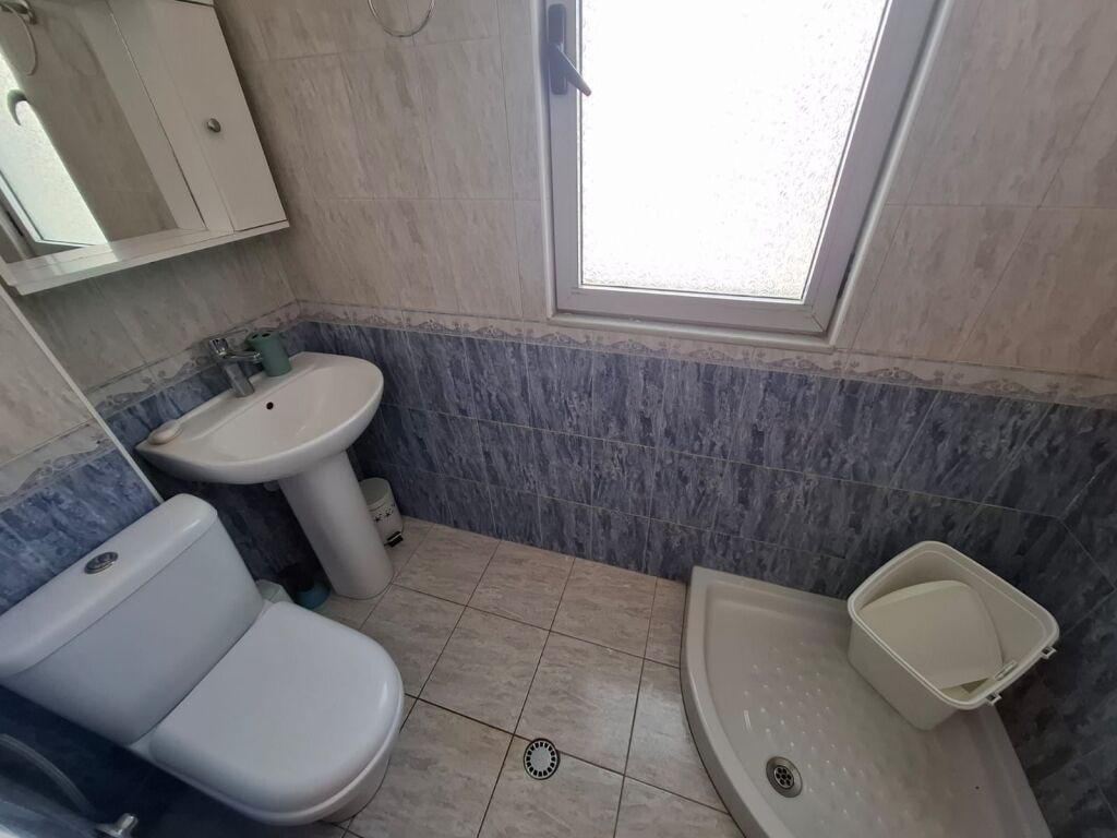 Vendesi in vendita 1+1 vicino a Shkembi i kavajes