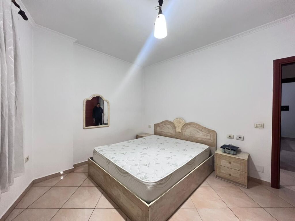Apartament me qera 1+1 - 📍Porcelan, rruga Xhanfize Keko, prane UET