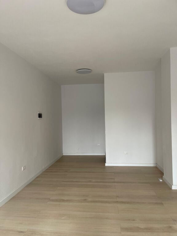 Shitet ambient biznesi tek Ish Parku i Autobuseve