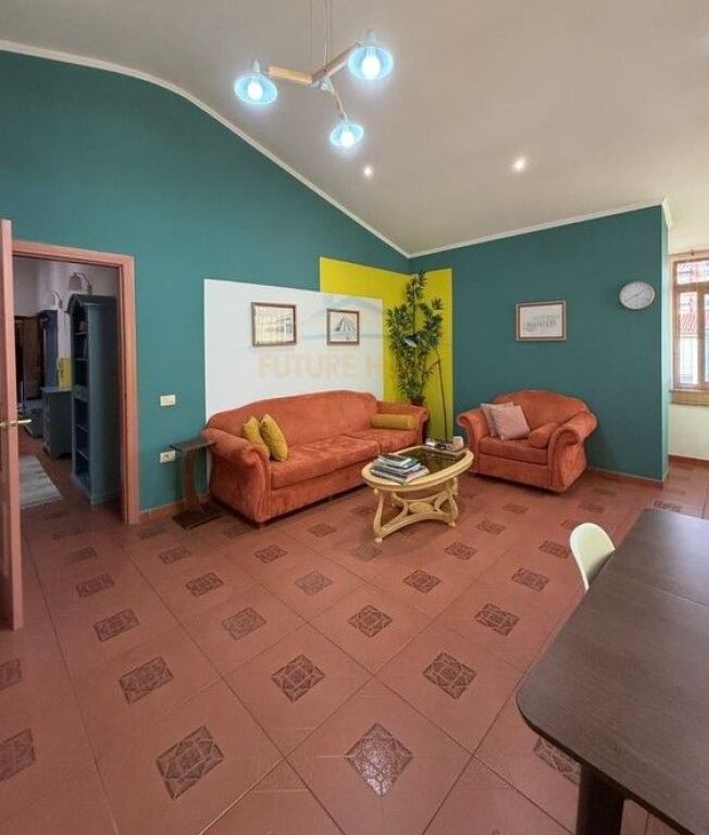 Shitet, Apartament 2+1, Bllok