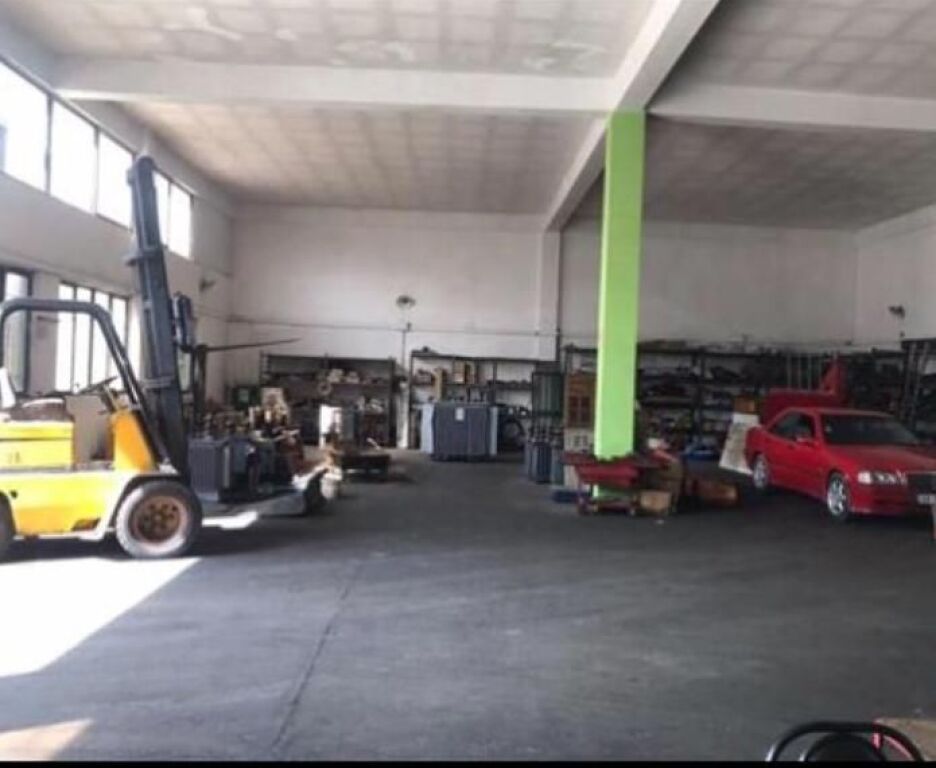 WAREHOUSE FOR RENT 560 M2 TIRANA-DURRES HIGHWAY 3,900 EURO