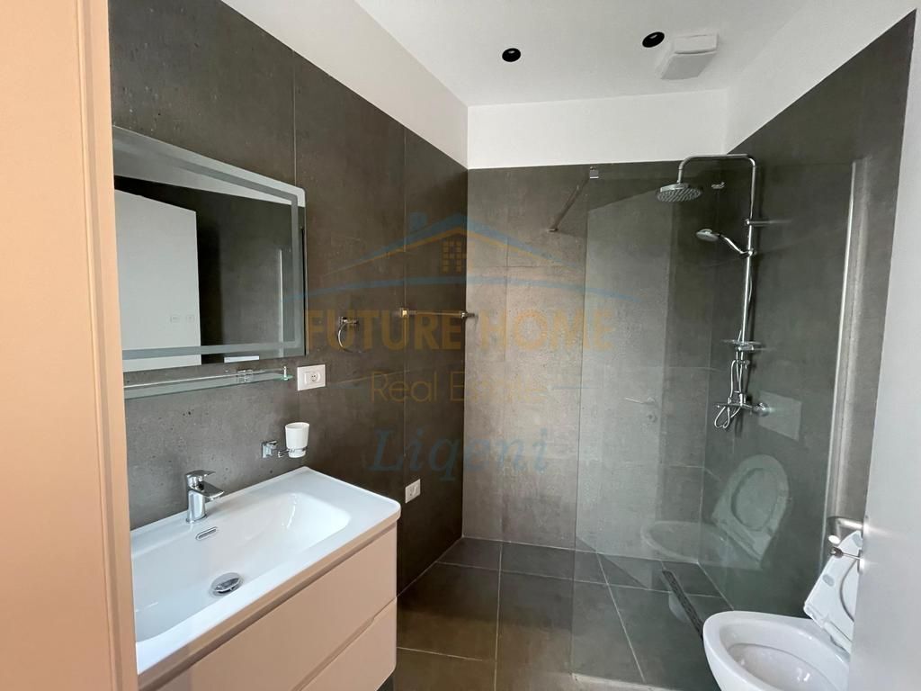 Qera, Vile 3-Kateshe, Green Valley , Liqeni i Thate , Tirane