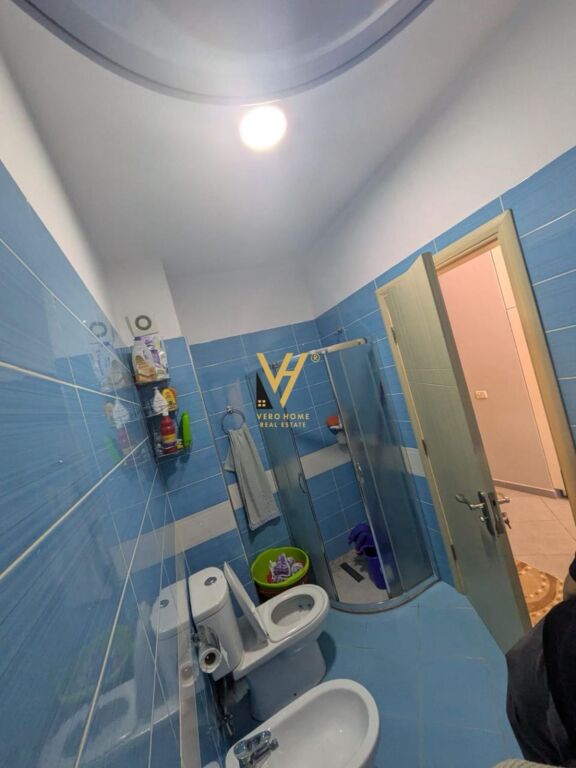 SHITET APARTAMENT 2+1+2 TE STACIONI I TRENIT 270.000 EURO