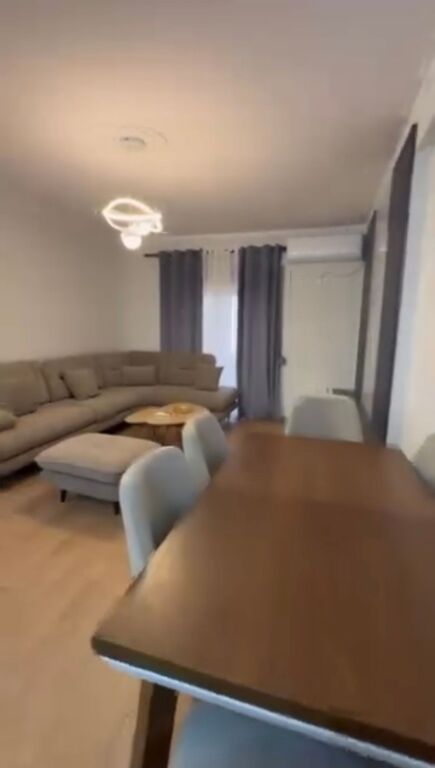 Appartamento 2+1 in affitto ad Astir è offerto