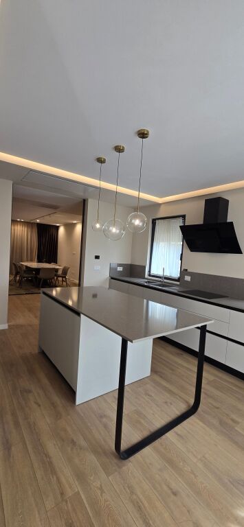 VILE LUKSOZE, REZIDENCE PRANE TEG