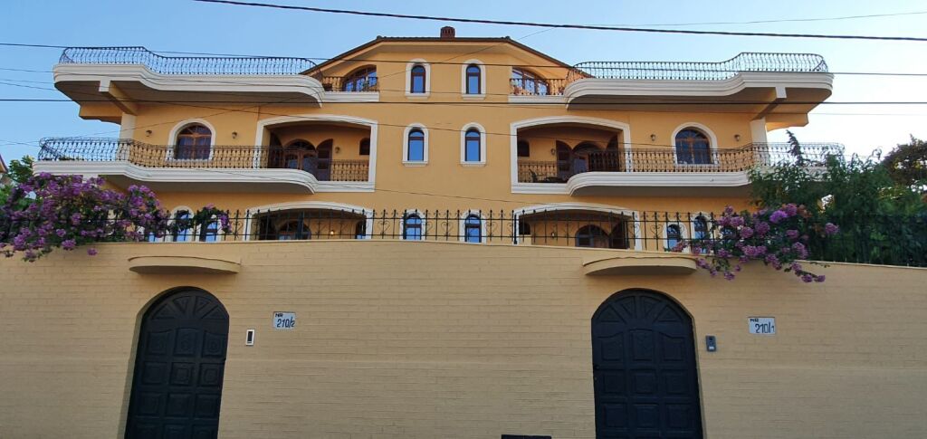 JEPET VILE 4 KATESHE ME QERA TE RRUGA MIHAL GRAMENO 1.500 EURO