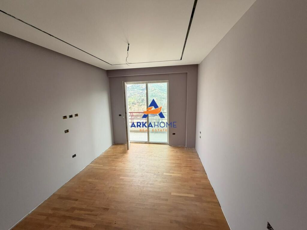 IN VENDITA PENTHOUSE 231M2 "LIQUIDO SECCO, GREEN TERRACE" 700.000 EURO