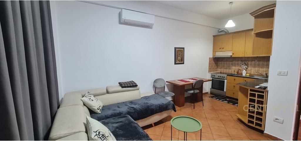 AFFITTASI APPARTAMENTO 1+1 IN VIA ELBASAN