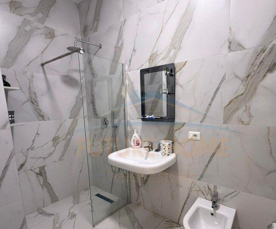 Affitto, Appartamento 2+1+2+ Posto Auto, Campo di Aviazione