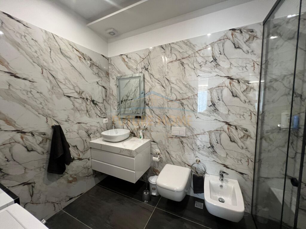 Qira, Apartament 2+1, Kompleksi Forest, Tiranë