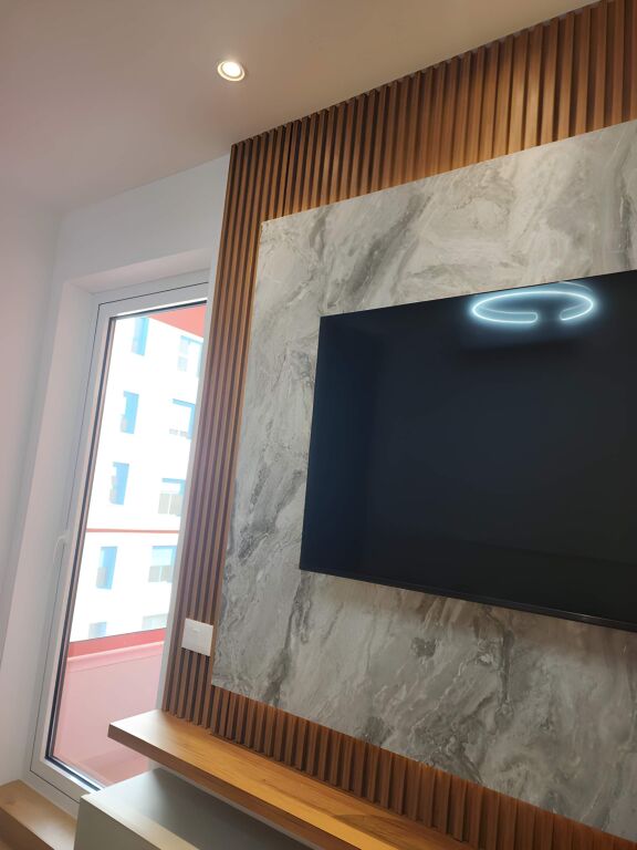 Jepet Apartament me Qira 1+1 ne Zonen e Ali Demit !