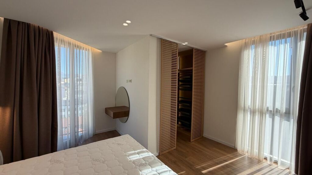 APARTAMENT 2+1 ME QIRA TEK GOLDEN TOWER