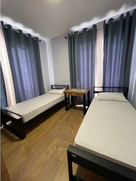 Rent, Apartment 2+1+2, Bardhyl Street, Tirana.