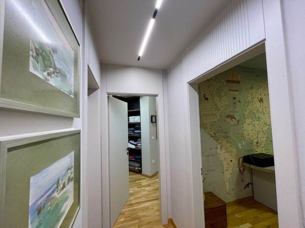 Jepet Qira Apartament 2+1+Post Parkimi në rezidencë private, Liqeni Thatë