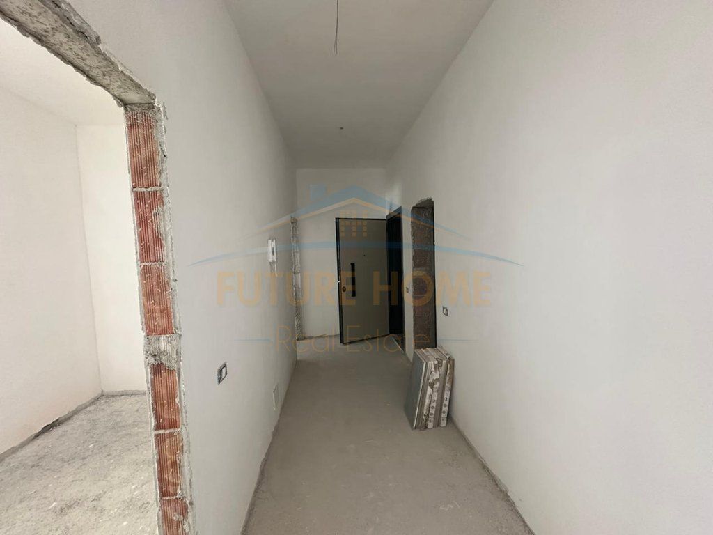 Shitet, Apartament 2+1+2, Sauk, Porta Tirana e Re, Tiranë..