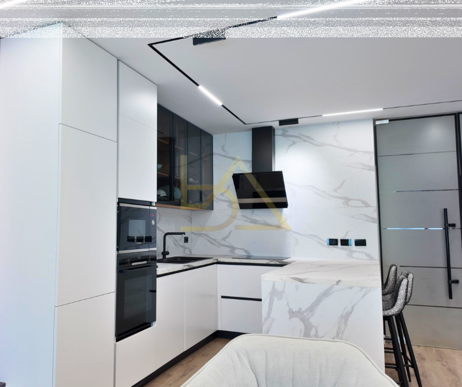 Shitet Papafingo – Rruga Mitat Hoxha, Sarandë