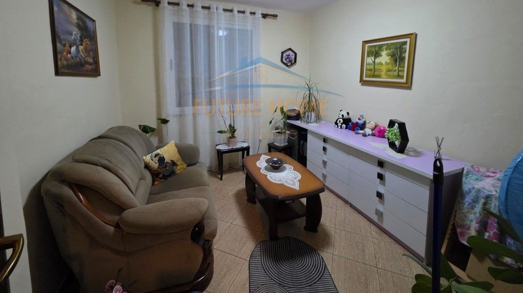 Shitje,Apartament 3+1 ,Blloku!