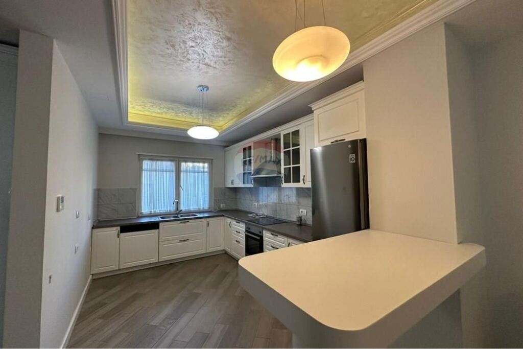 *Vile 3-kateshe me qira *Sunrise Rezidence*